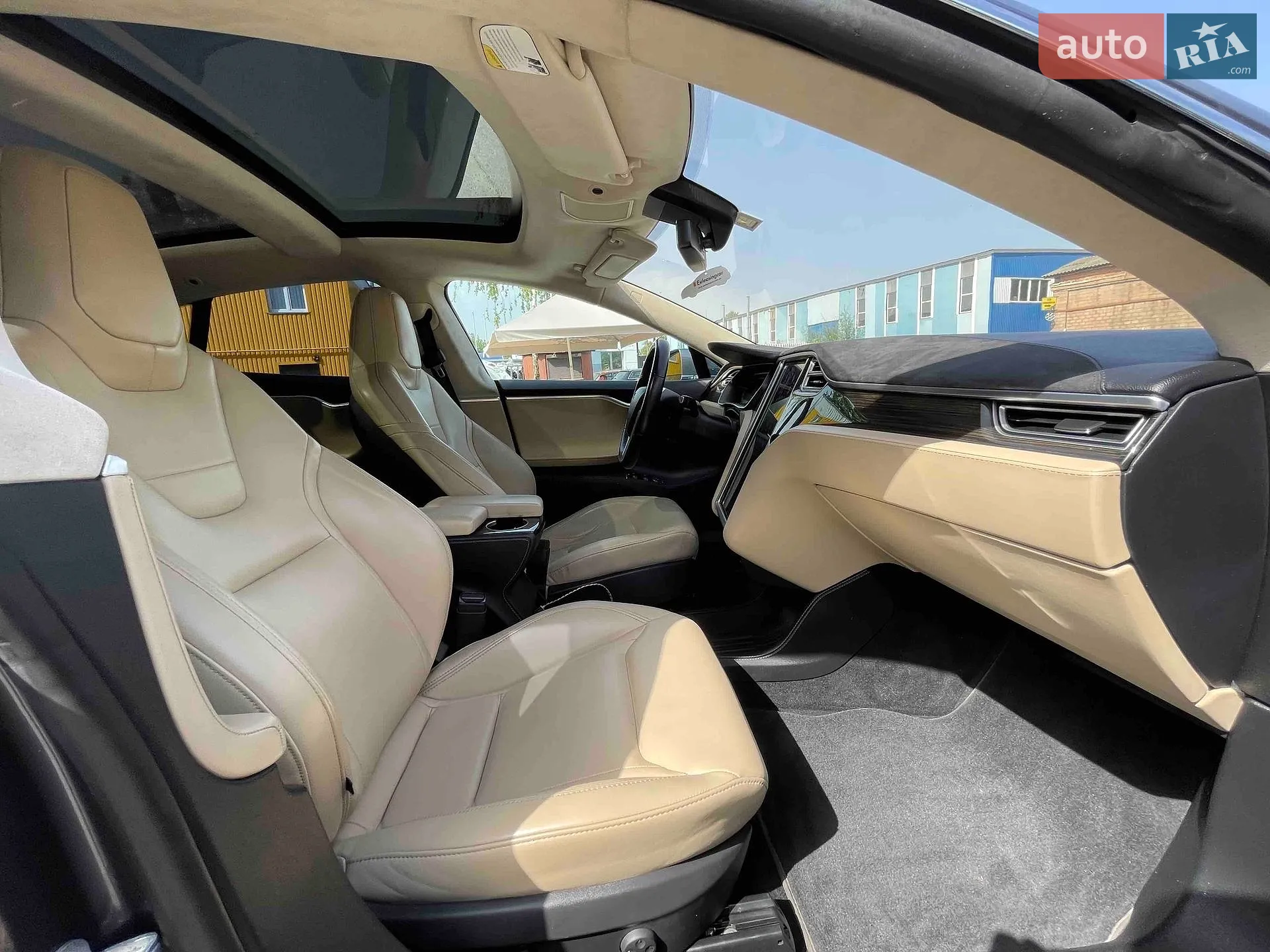 2015 Tesla Model S - мініатюра 2