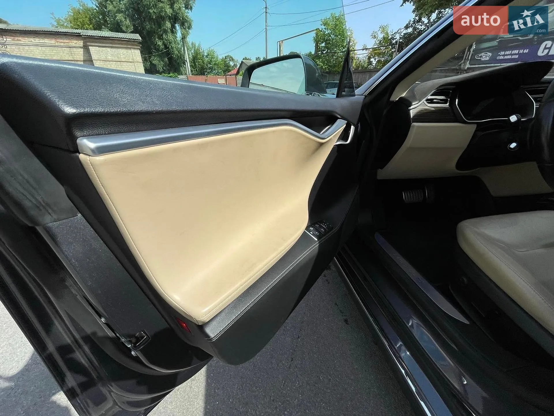 2015 Tesla Model S - мініатюра 3