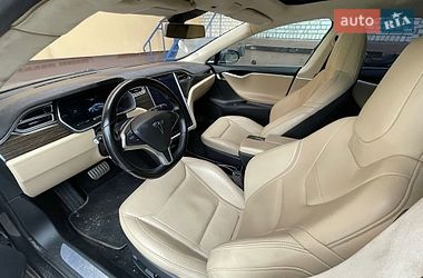 Лифтбек Tesla Model S 2015 в Чернигове фото 8 Лифтбек Tesla Model S 2015 в Чернигове