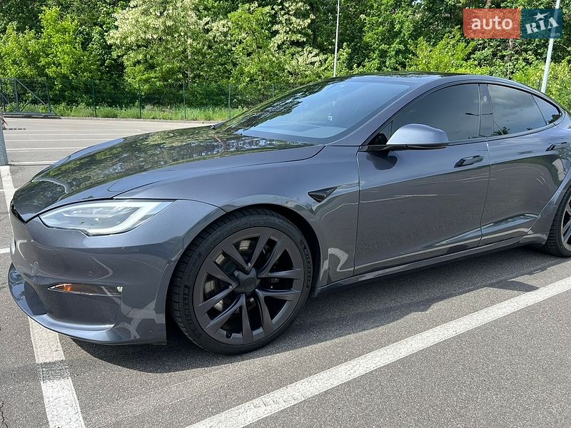 Лифтбек Tesla Model S 2021 в Киеве