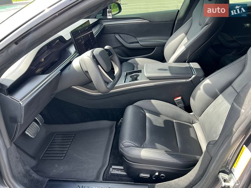Лифтбек Tesla Model S 2021 в Киеве