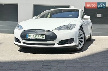 Ліфтбек Tesla Model S 2016 в Тернополі
