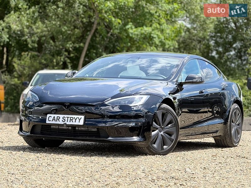 Лифтбек Tesla Model S 2023 в Стрые