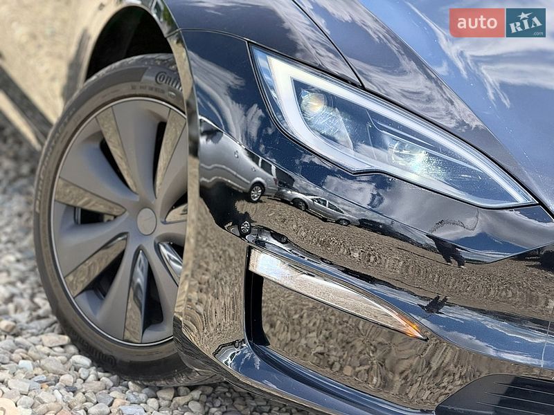 Лифтбек Tesla Model S 2023 в Стрые