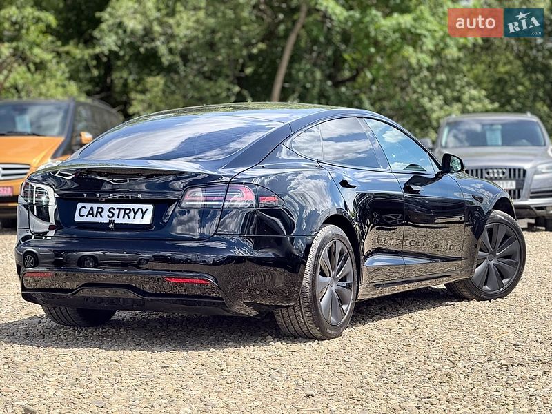 Лифтбек Tesla Model S 2023 в Стрые