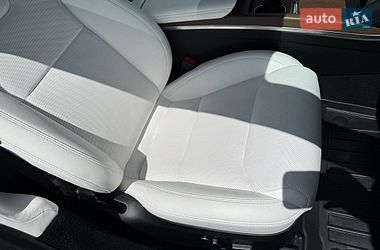 Лифтбек Tesla Model S 2023 в Стрые