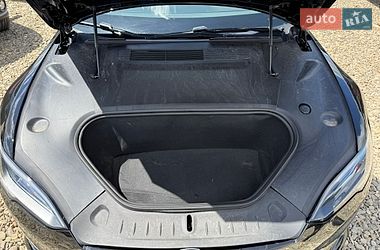 Лифтбек Tesla Model S 2023 в Стрые