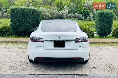 Ліфтбек Tesla Model S 2016 в Дніпрі фото 6 Ліфтбек Tesla Model S 2016 в Дніпрі