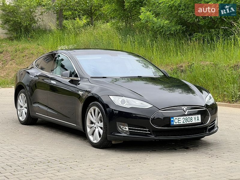 Лифтбек Tesla Model S 2014 в Черновцах фото 4 Лифтбек Tesla Model S 2014 в Черновцах