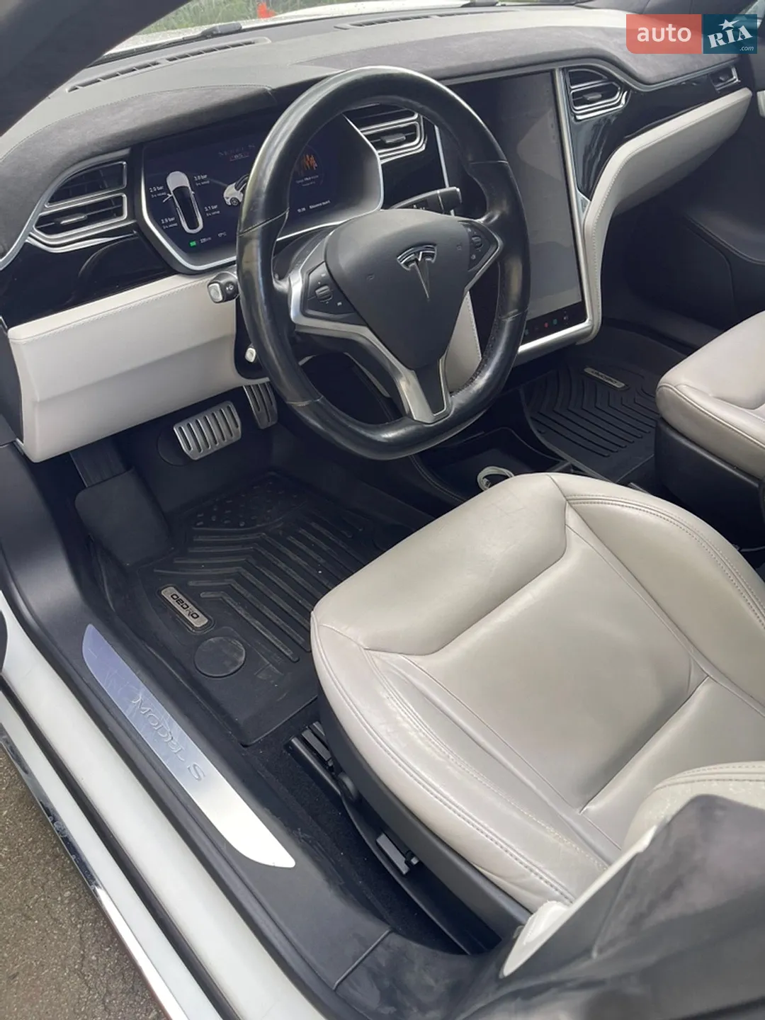 2015 Tesla Model S - мініатюра 9