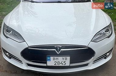 Ліфтбек Tesla Model S 2015 в Одесі
