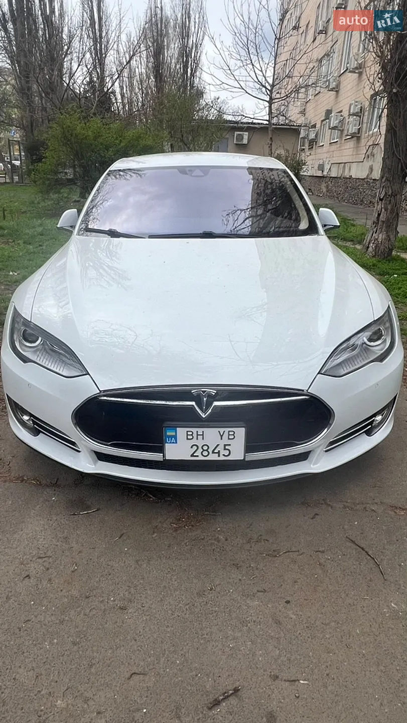 2015 Tesla Model S - мініатюра 3