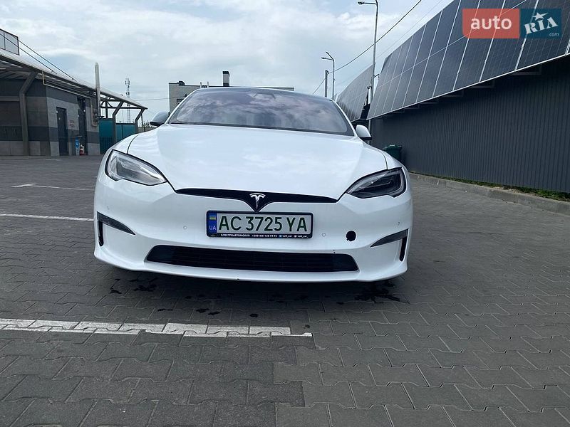 Лифтбек Tesla Model S 2021 в Киеве