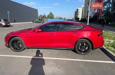 Лифтбек Tesla Model S 2014 в Буче