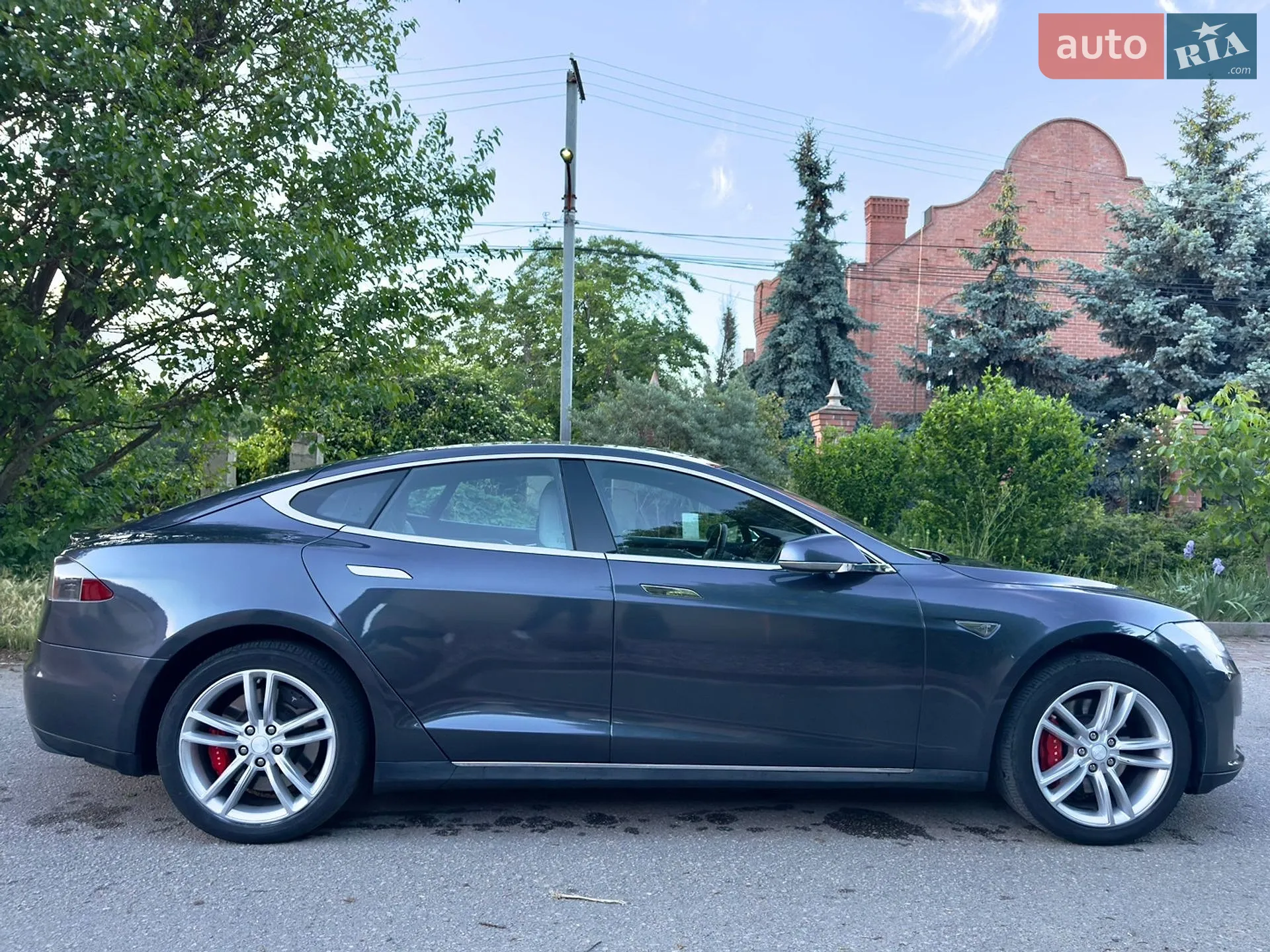 2014 Tesla Model S - мініатюра 12