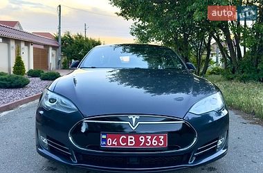 Лифтбек Tesla Model S 2014 в Одессе