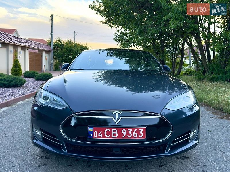Лифтбек Tesla Model S 2014 в Одессе