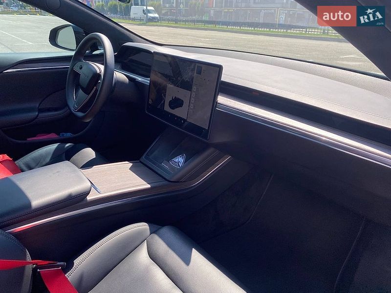 Лифтбек Tesla Model S 2021 в Киеве