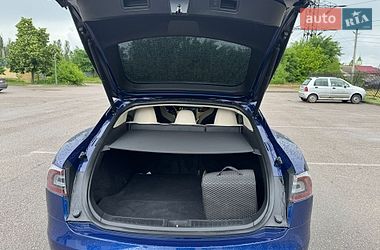 Лифтбек Tesla Model S 2018 в Днепре фото 10 Лифтбек Tesla Model S 2018 в Днепре