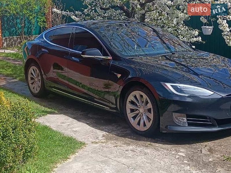 Ліфтбек Tesla Model S 2016 в Києві фото 2 Ліфтбек Tesla Model S 2016 в Києві