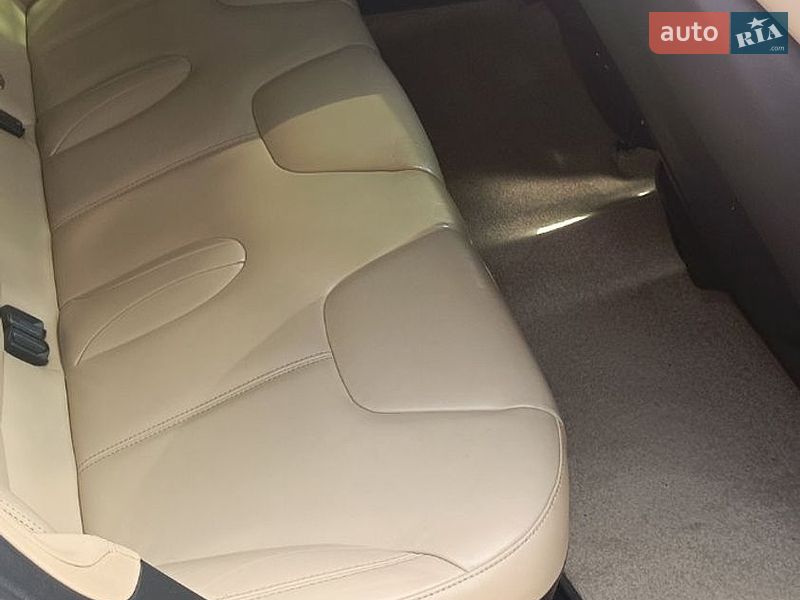 Ліфтбек Tesla Model S 2016 в Києві фото 12 Ліфтбек Tesla Model S 2016 в Києві