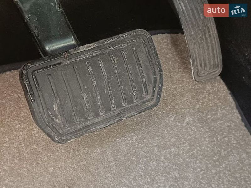 Ліфтбек Tesla Model S 2016 в Києві фото 13 Ліфтбек Tesla Model S 2016 в Києві
