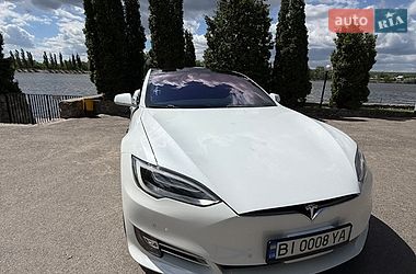 Лифтбек Tesla Model S 2018 в Кропивницком