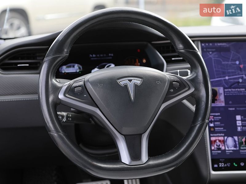 Лифтбек Tesla Model S 2019 в Харькове