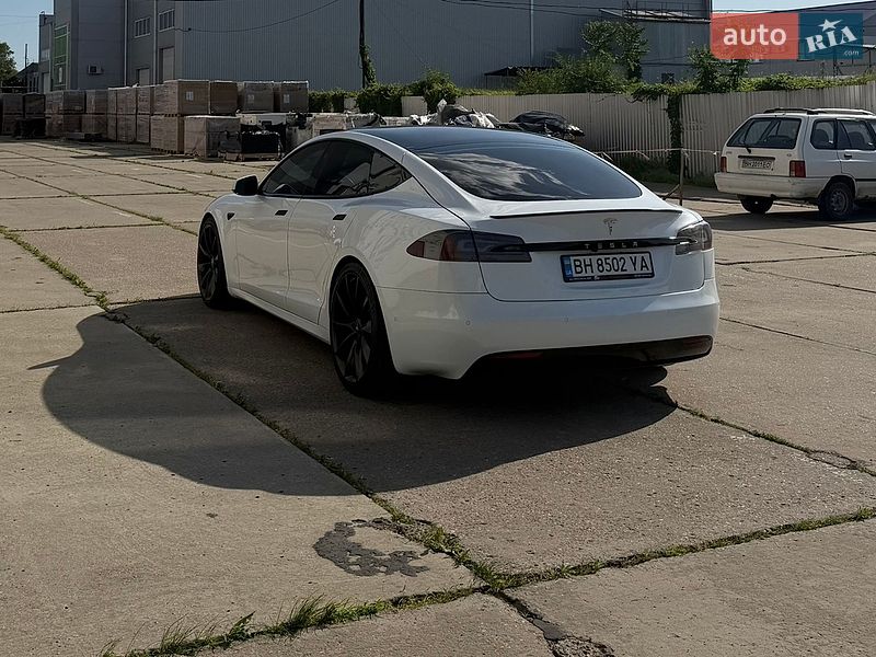 Лифтбек Tesla Model S 2019 в Одессе