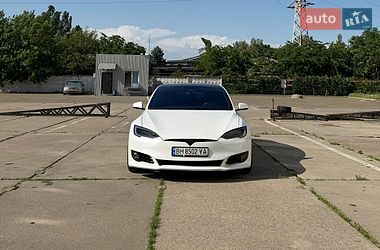 Лифтбек Tesla Model S 2019 в Одессе