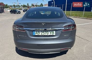 Лифтбек Tesla Model S 2013 в Виннице