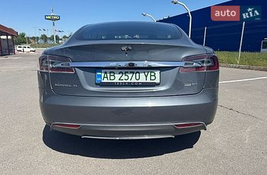 Лифтбек Tesla Model S 2013 в Виннице