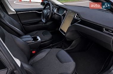 Лифтбек Tesla Model S 2013 в Виннице
