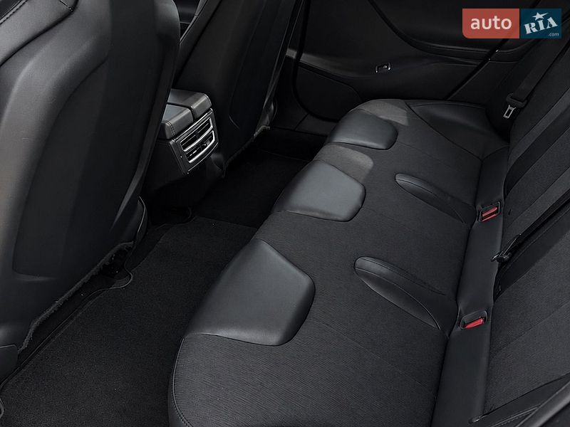 Лифтбек Tesla Model S 2013 в Виннице