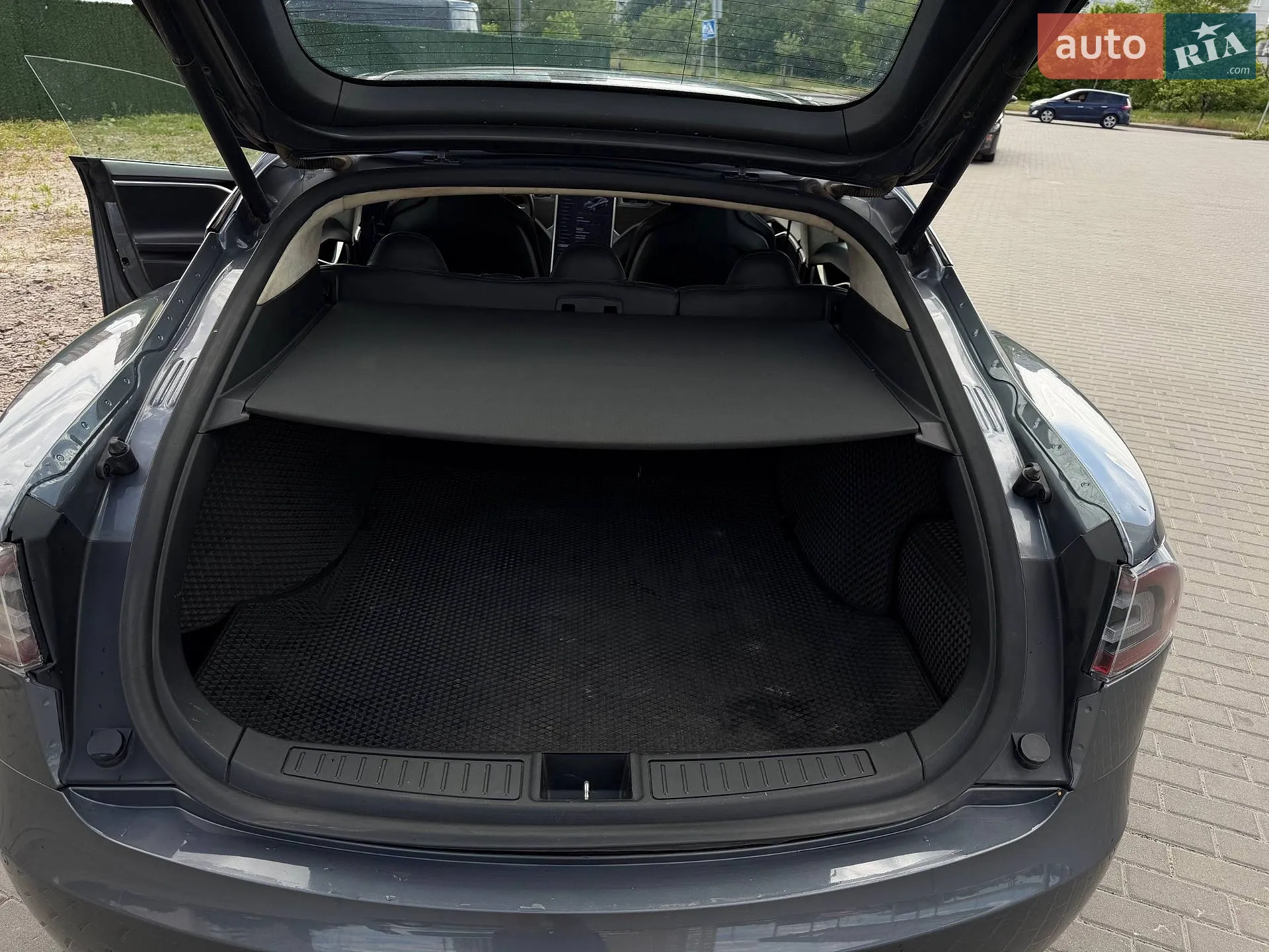 2014 Tesla Model S - мініатюра 7