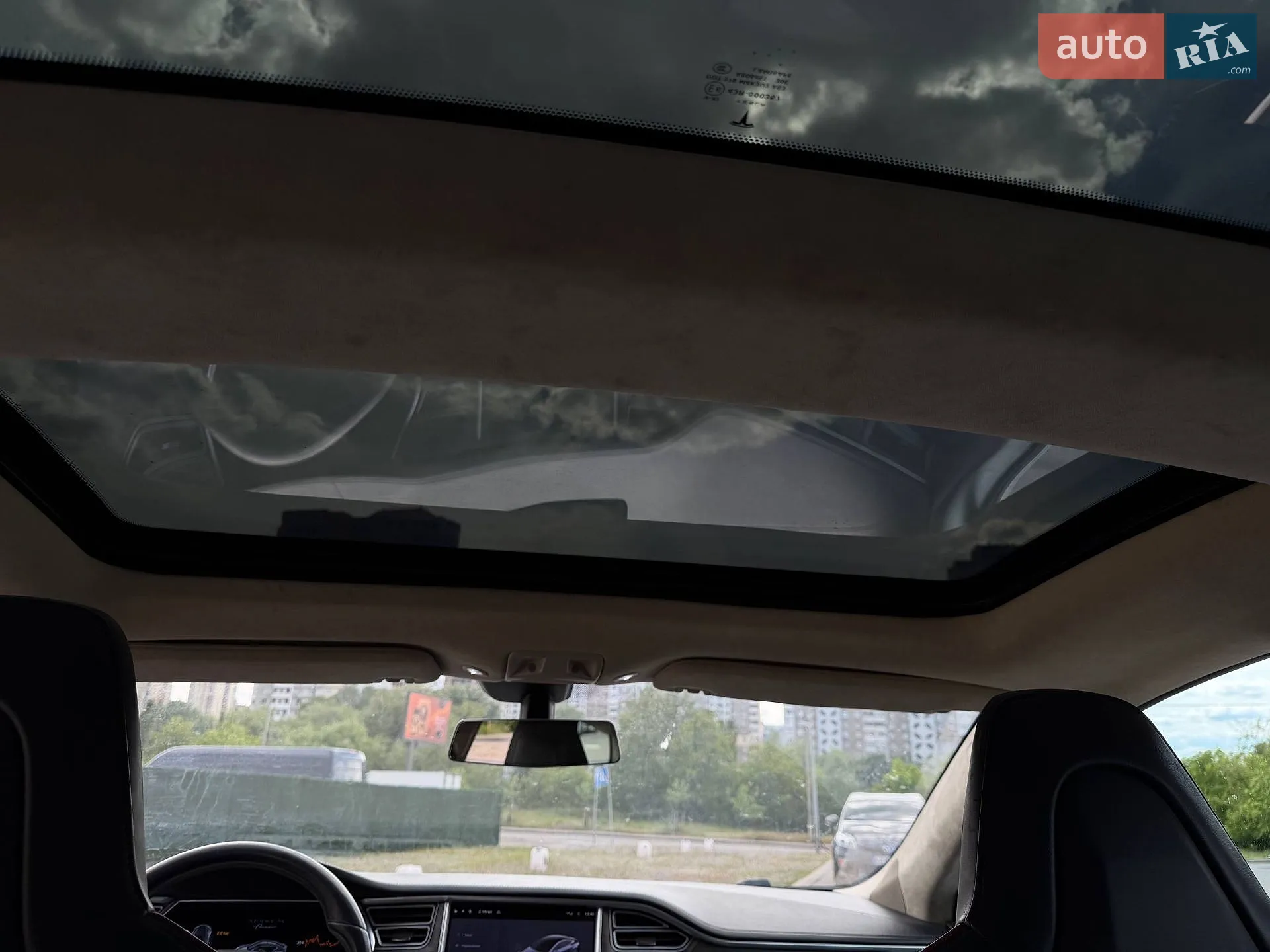 2014 Tesla Model S - мініатюра 9