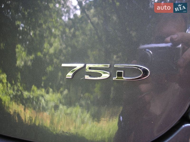 Лифтбек Tesla Model S 2017 в Нежине