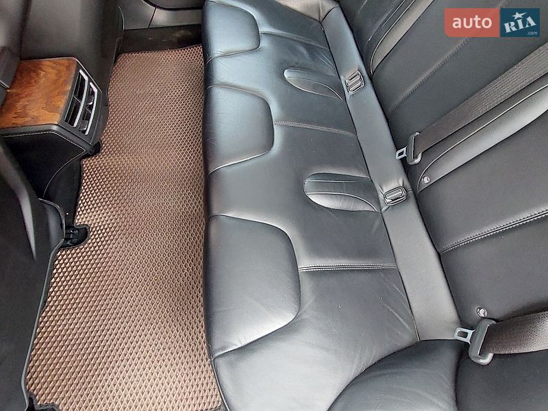 Ліфтбек Tesla Model S 2016 в Києві