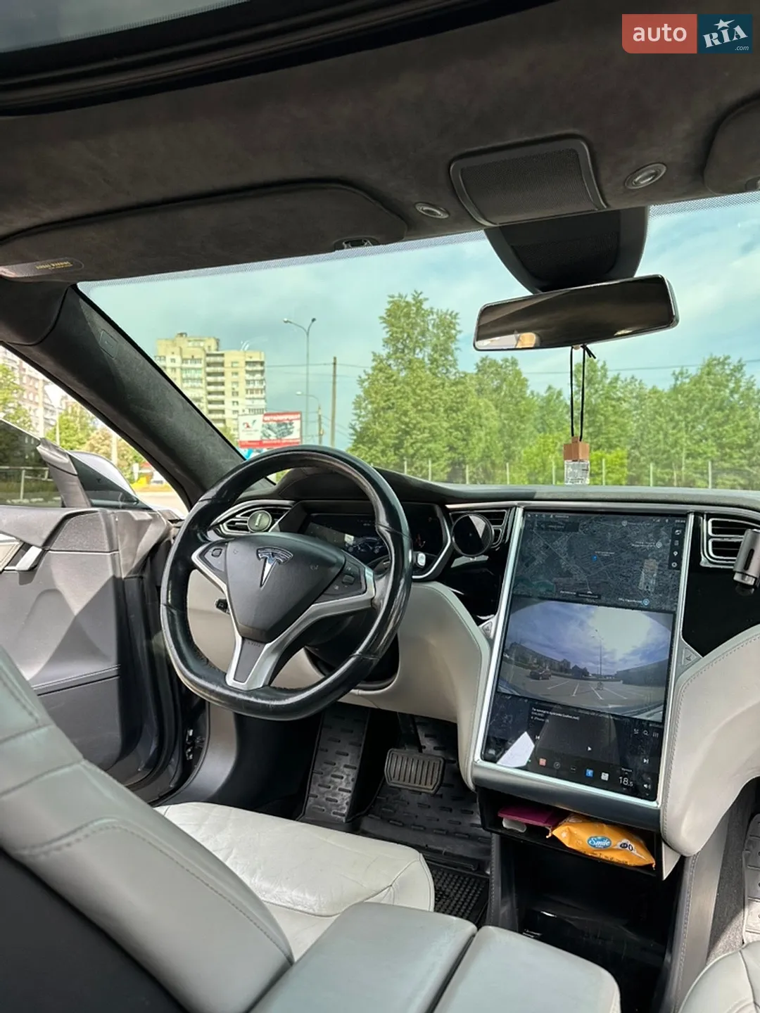 2015 Tesla Model S - мініатюра 15