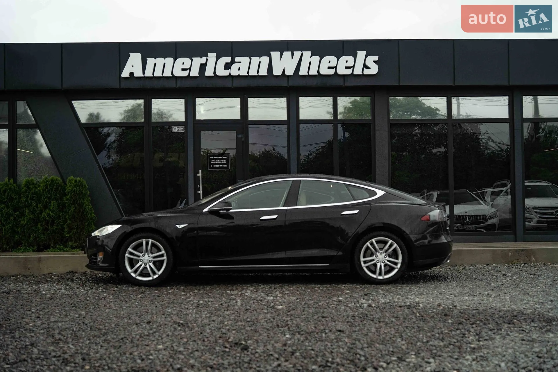 2015 Tesla Model S - мініатюра 4