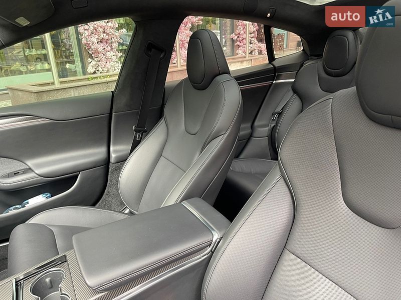 Ліфтбек Tesla Model S 2023 в Києві фото 25 Ліфтбек Tesla Model S 2023 в Києві