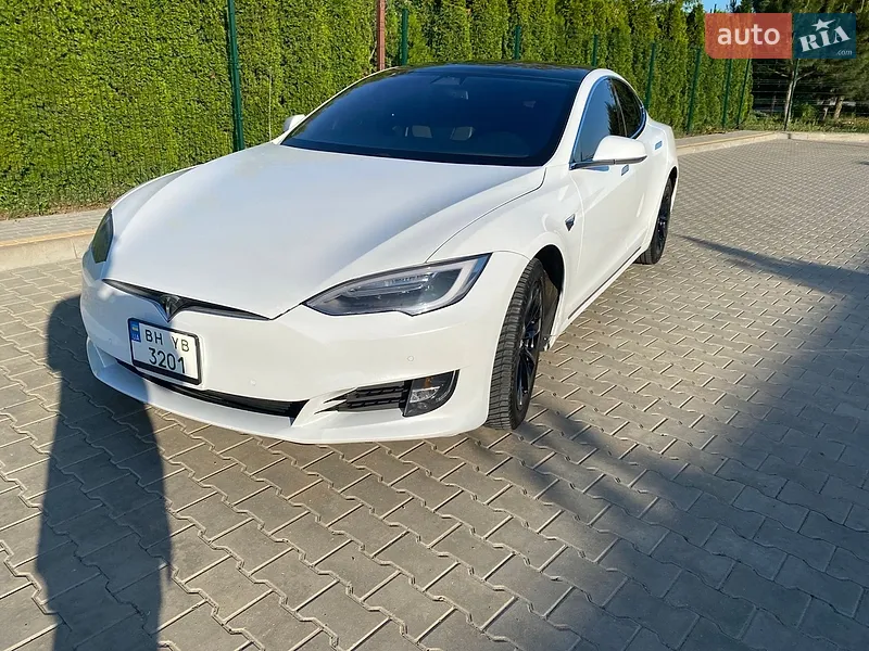 Tesla Model S