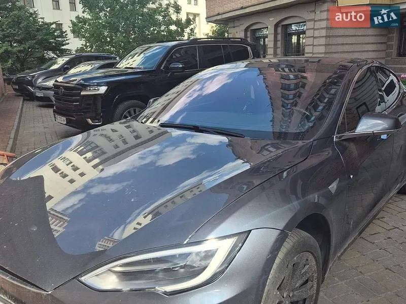 Tesla Model S