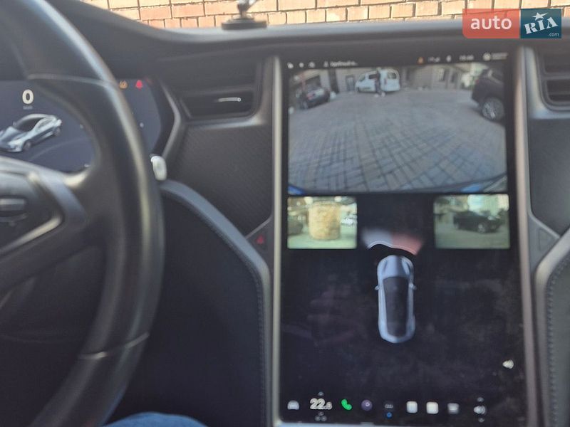 Лифтбек Tesla Model S 2018 в Киеве