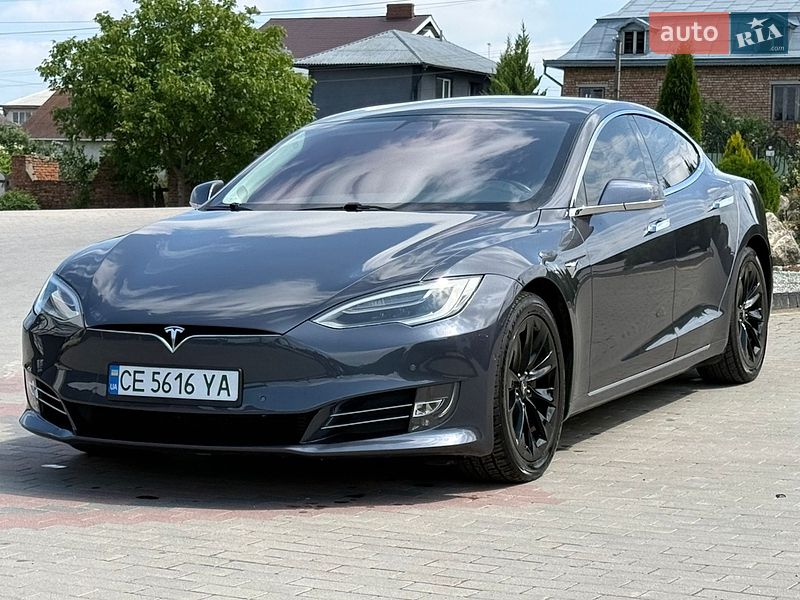 Tesla Model S 2018