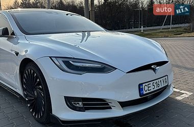 Лифтбек Tesla Model S 2016 в Залещиках