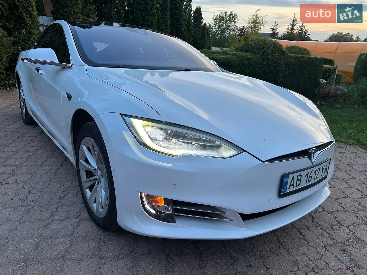 2015 Tesla Model S - мініатюра 37
