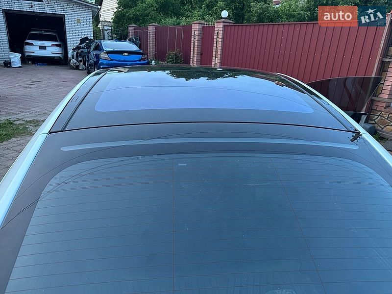 Ліфтбек Tesla Model S 2016 в Вінниці