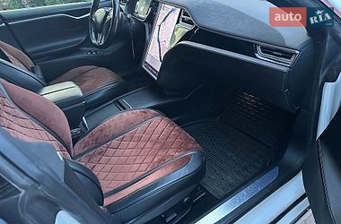 Ліфтбек Tesla Model S 2016 в Вінниці