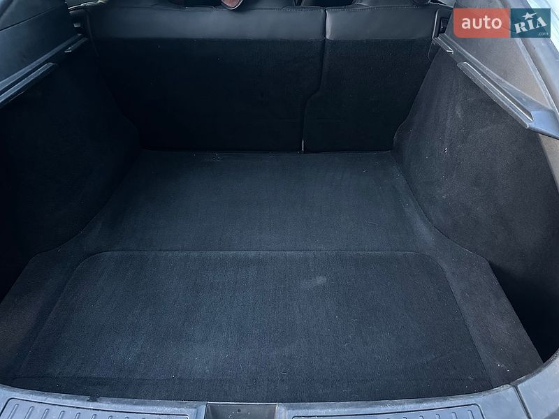 Ліфтбек Tesla Model S 2016 в Вінниці